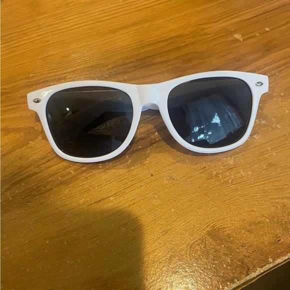 NEW White Don Julio Sunglasses - Picture 2 of 5